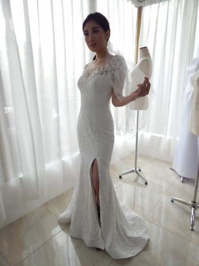 gaun pengantin international modern karya ivone sulistia fashion designer